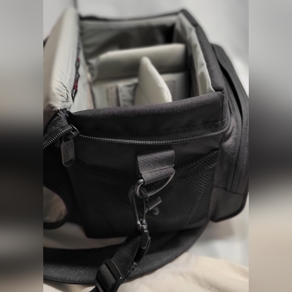 Lowepro EX 180 Canon Gadget Camera bag customizable interior black - Picture 5 of 9